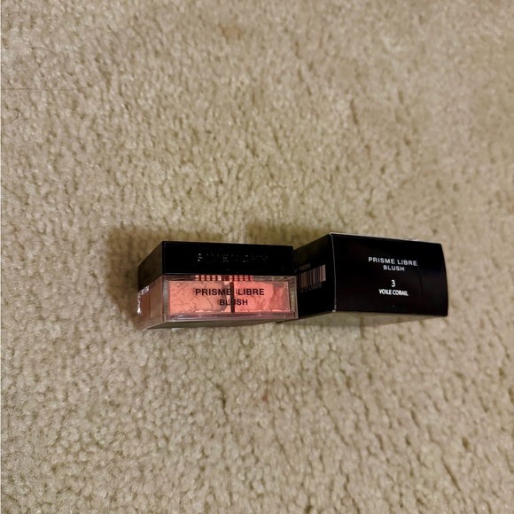 Givenchy Prisme Libre Blush - Coral Delight - Picture 1 of 4